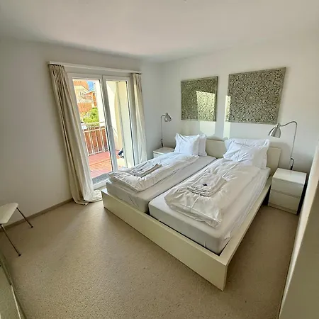 Апартаменты Family Lakeside Mountain Views *