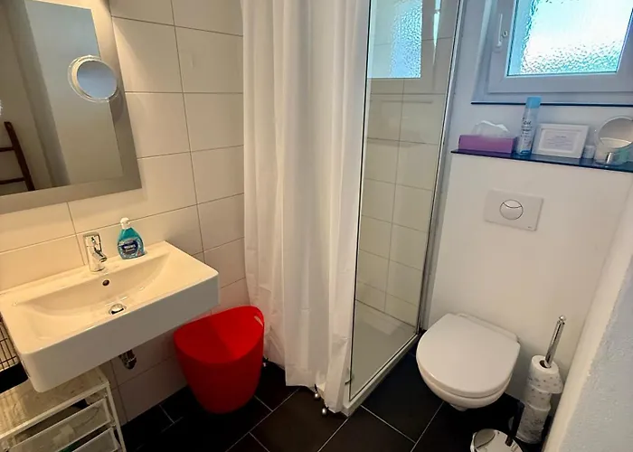 Family Lakeside Mountain Views Апартаменты